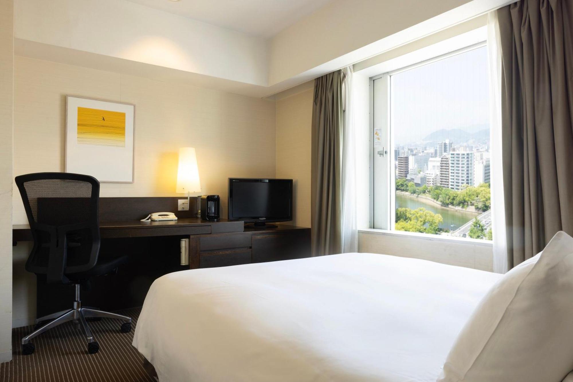 Ana Crowne Plaza Hiroshima By Ihg Hotel Екстериор снимка
